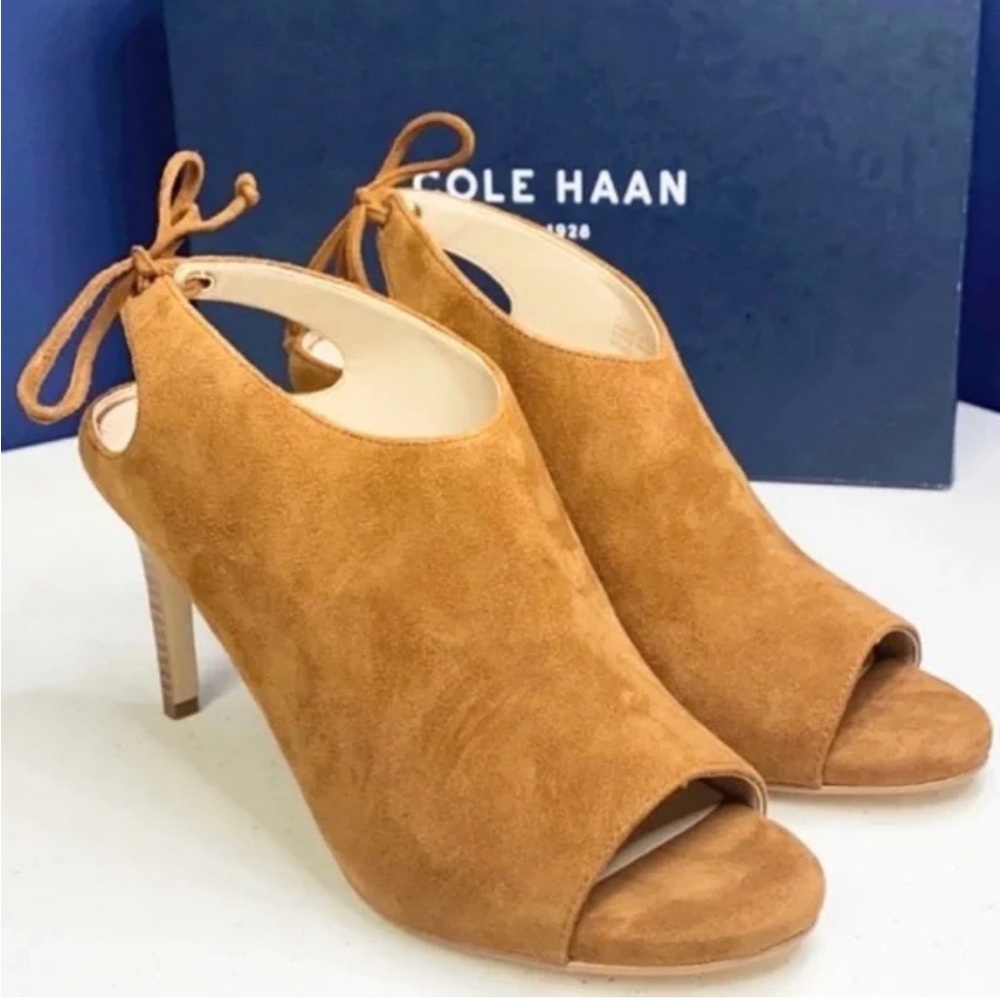 Cole Haan - Emmett Suede Tie-Back Heel in british tan suede / size 8